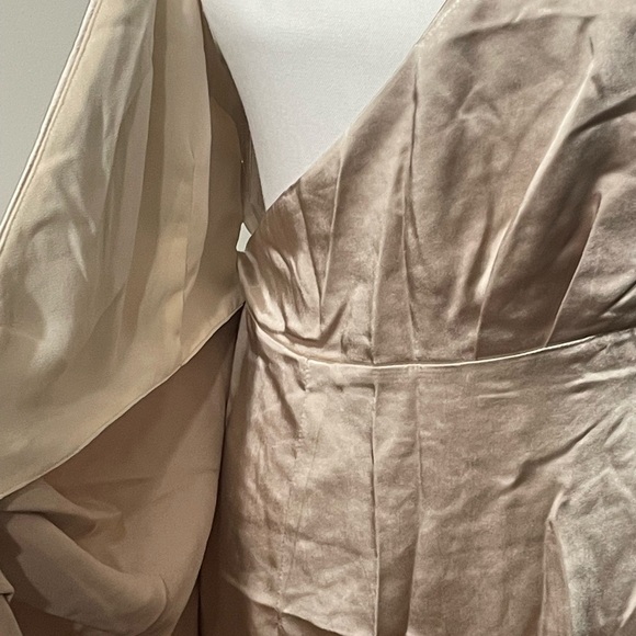 By Blush - Shimmering Cream Colored Ruched Wrap Midi Dress, NWT, Size Large - Picture 10 of 11